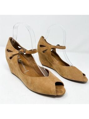 Jeffrey Campbell Camel Brown Leather Peep Toe Cut Out 3” Wedge Sandals Size 8